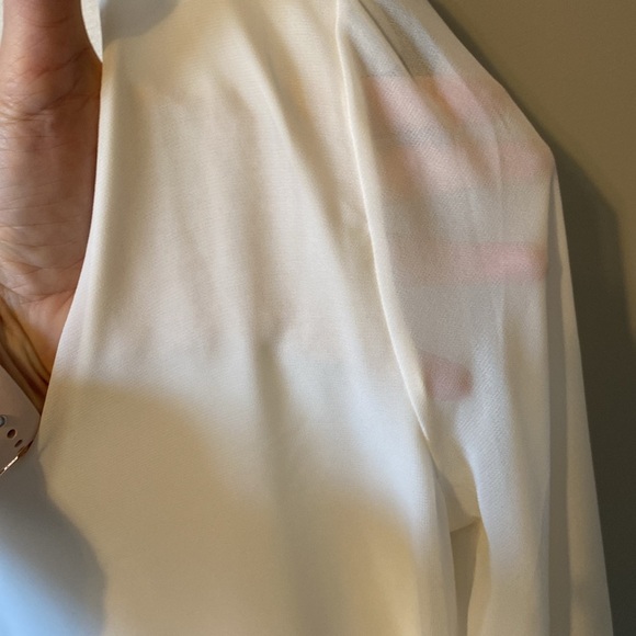 Banana‎ Republic Georgette Bell Sleeve Sheer Overlay Blouse - Cream - Size Small - Picture 5 of 8